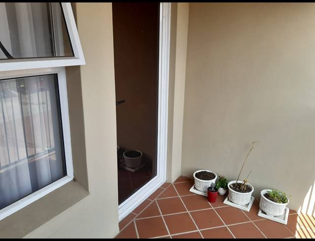2.5 BEDROOM APARTMENT FOR SALE IN CHASEDENE